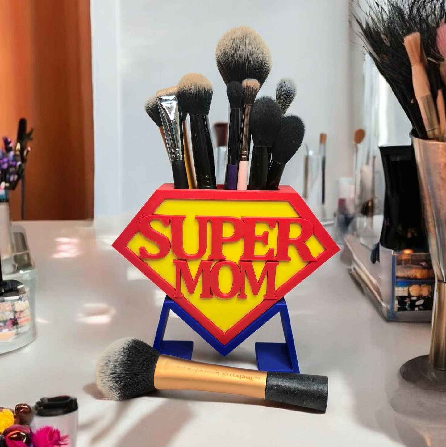 SUPER MOM PEN/MAKEUP BRUSH HOLDER