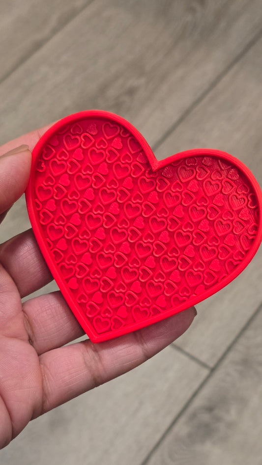 HEART SHAPED MAKEUP BRUSH CLEANING TRAY