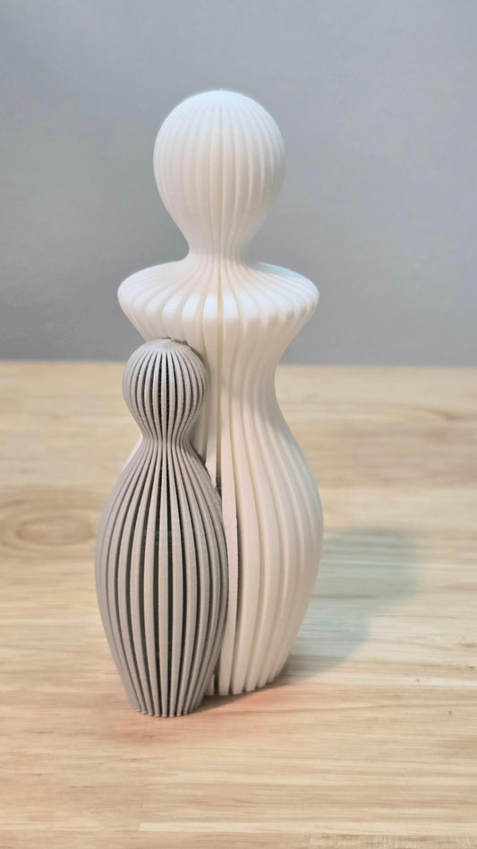 MOTHER AND CHILD FIGURINE SET