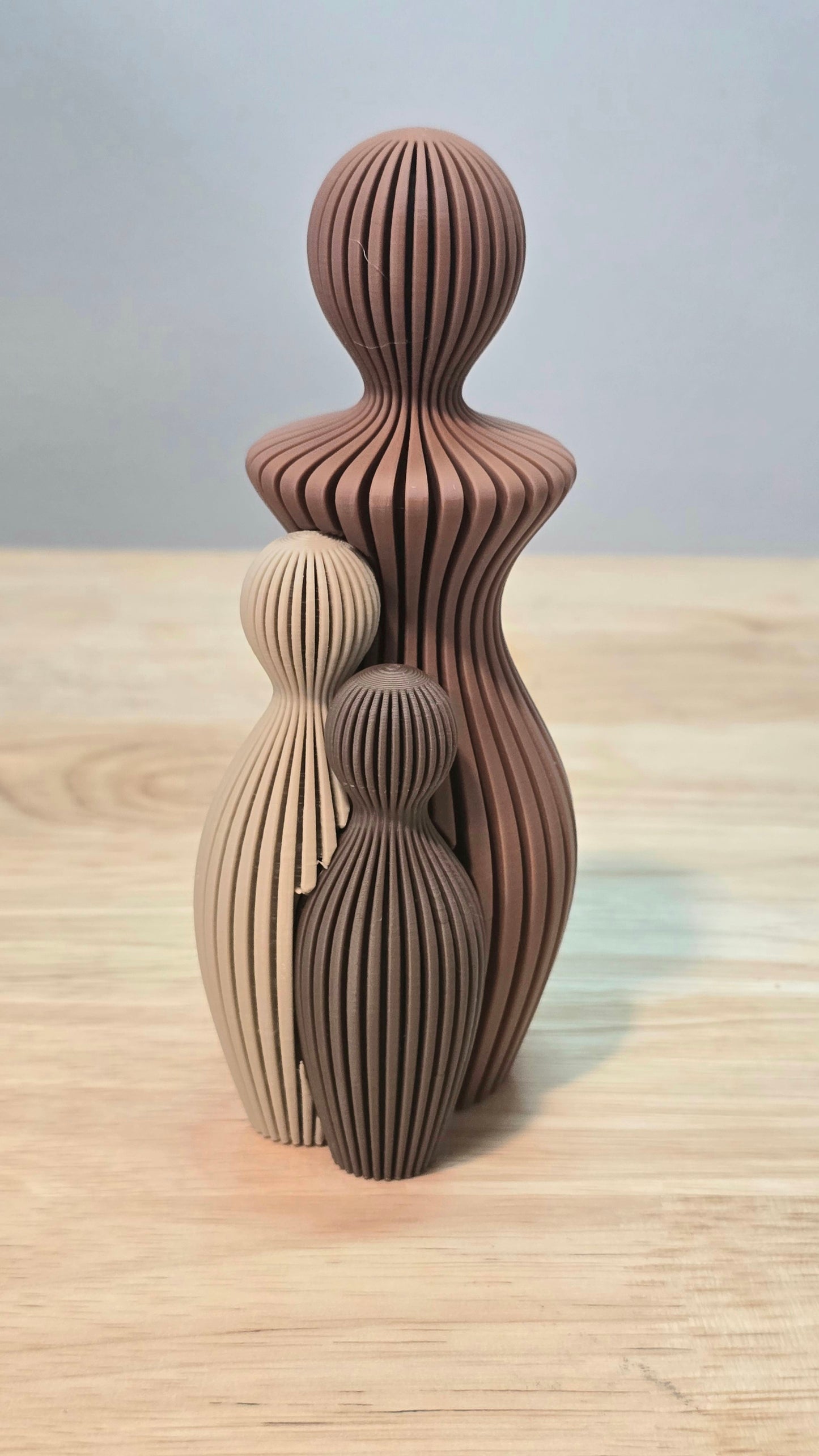MOTHER AND CHILD FIGURINE SET