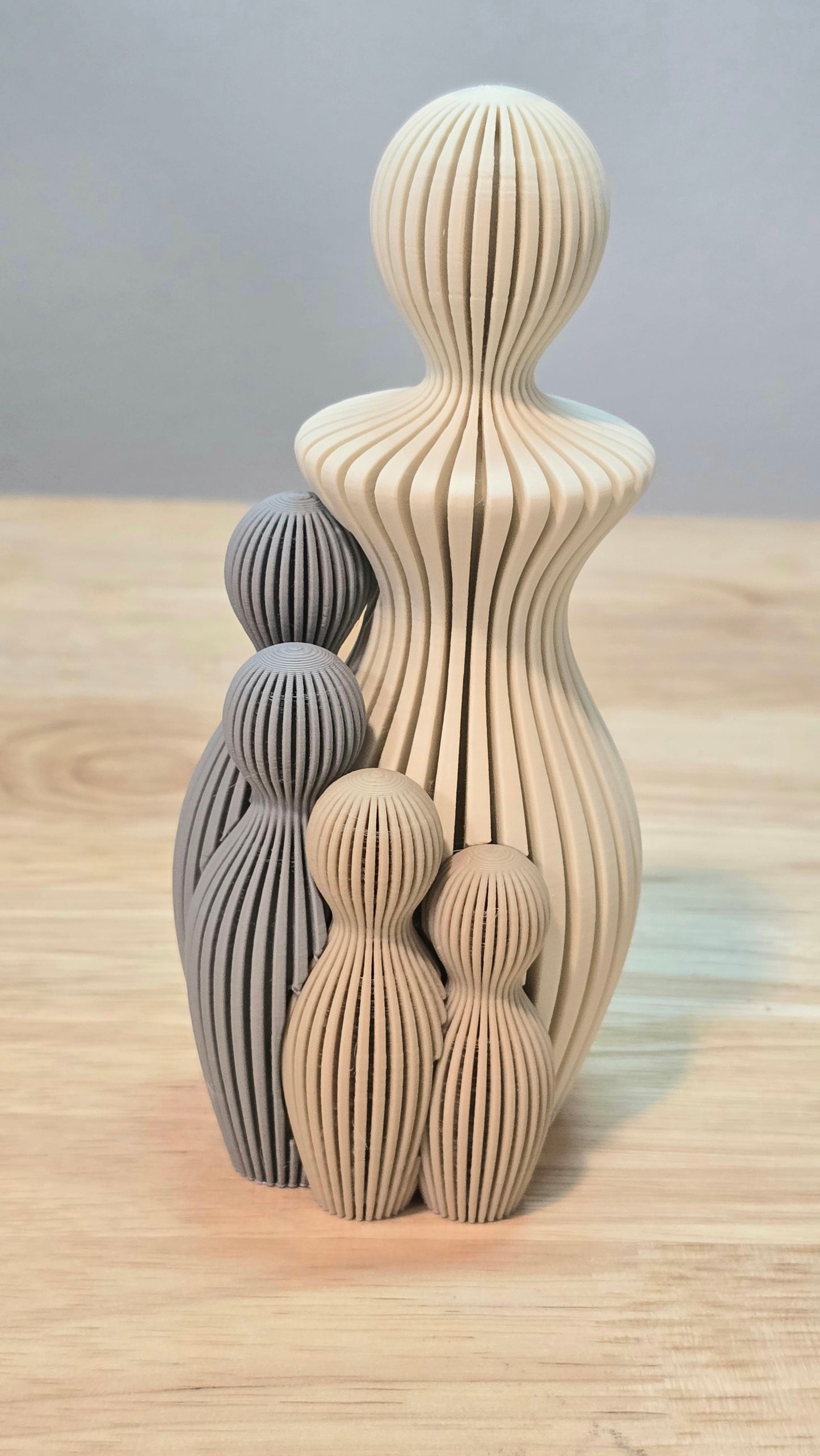 MOTHER AND CHILD FIGURINE SET